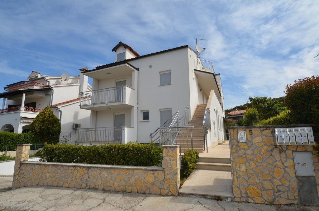 Apartment Anna Borik Rovinj Luaran gambar